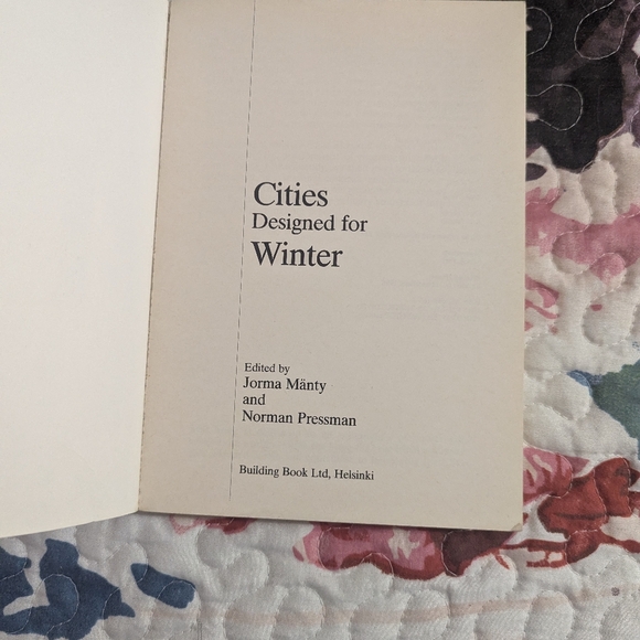 Cities Designed for Winter book - Picture 4 of 5